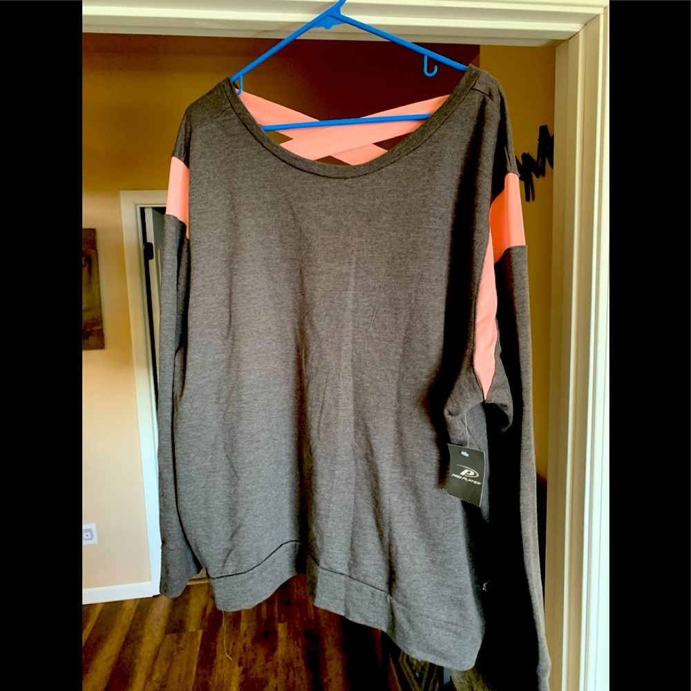 3X Pro Player top. NWT
